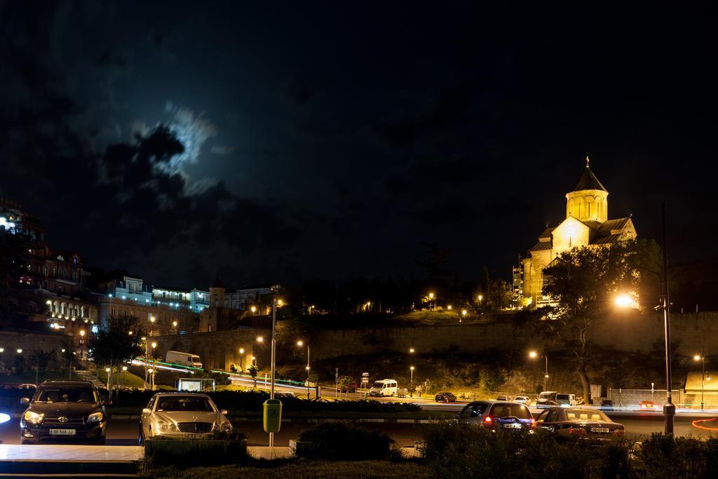 فندق بييازا تبليسي المظهر الخارجي الصورة